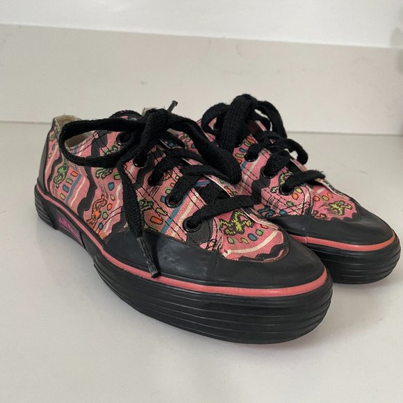 Vintage Airwalks - "Alias" Low-Tops 1989; Keith Haring - Picture 1 of 7